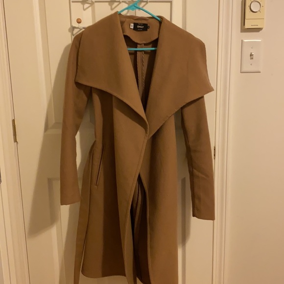 Long beige coat - Picture 2 of 4